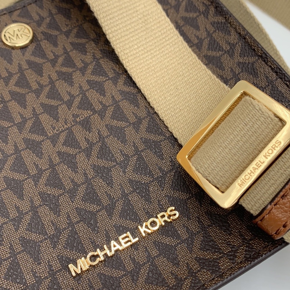 MICHAEL KORS Briley Small Logo Messenger Bag BROWN SIGNATURE COLOR - Picture 10 of 16